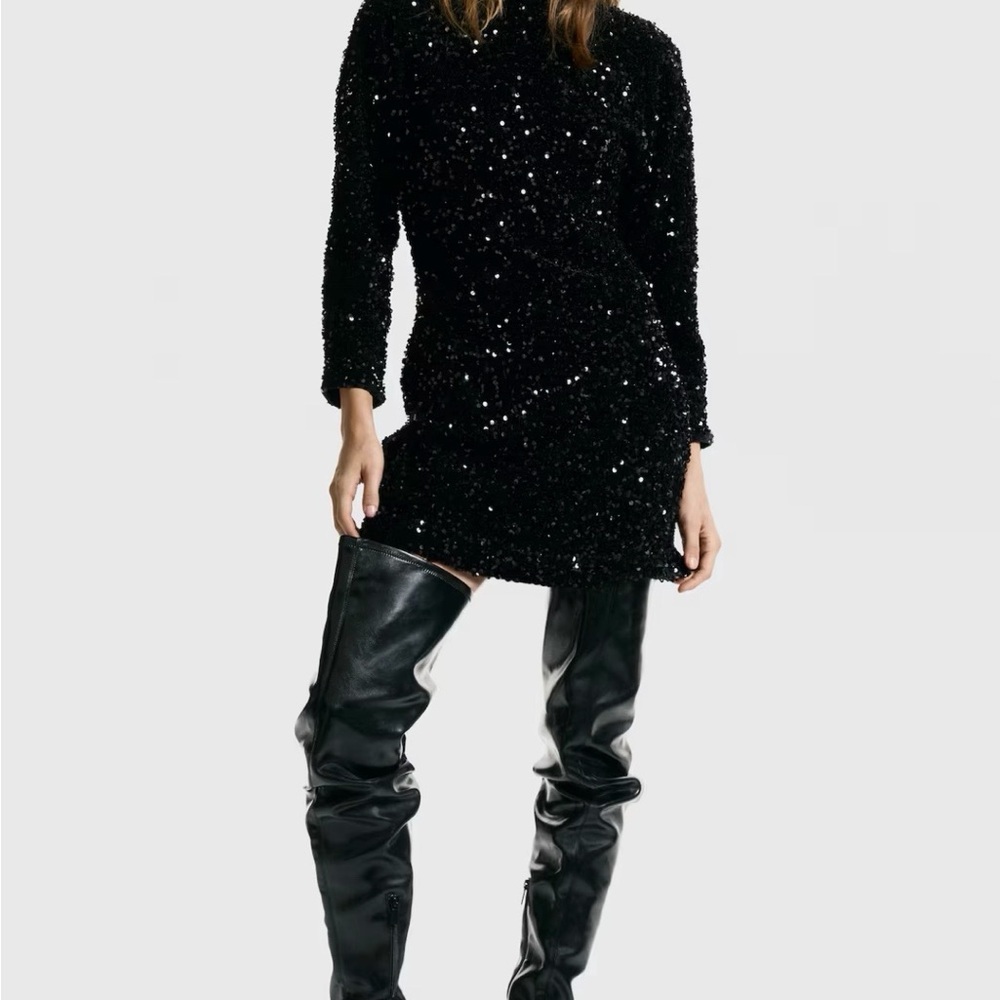 👗Host Pick👗 H&M Black Sequin Long Sleeve Dress - Picture 2 of 6